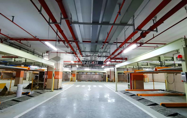 圖1.3  立體車庫的實(shí)時(shí)監(jiān)控.jpg